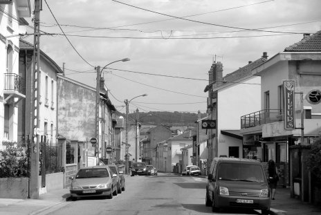 Rue des Jardins-Fleuris en 2009 (photographie noir et blanc : Jean-Luc Gouret)